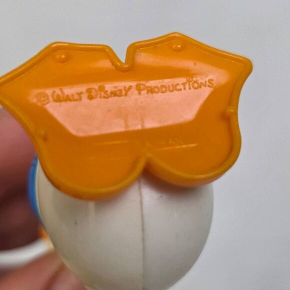 Vintage Donald Duck Wind-Up Toy Walt Disney Productions - Picture 2 of 3